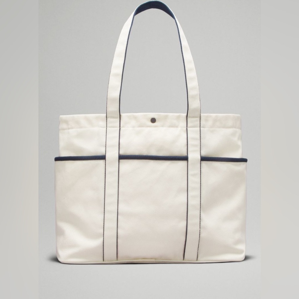 lululemon athletica daily multi pocket canvas true navy/natural Tote Bag - Picture 2 of 6